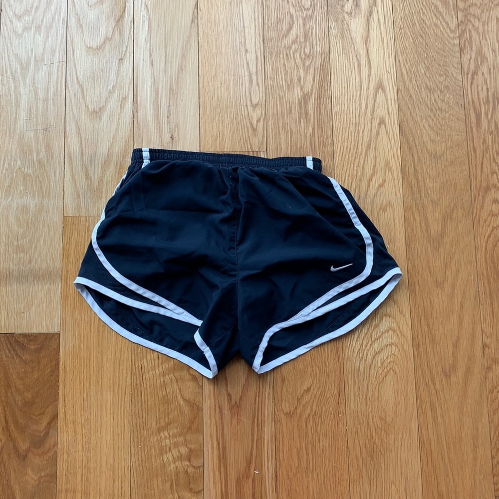 Nike tempo shorts (navy and white)